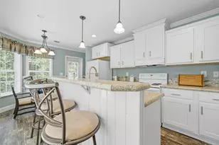 674 Peacock Rd, Defuniak Springs, FL 32433 - Photo 1