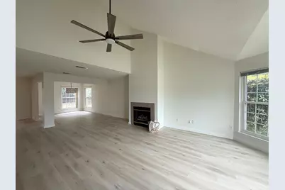 910 Elizabeth Lane, Shalimar, FL 32579 - Photo 1