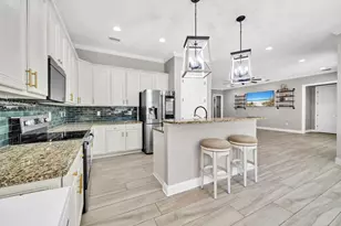 750 Woods Dr, Niceville, FL 32578 - Photo 1