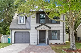 625 Lloyd St, Fort Walton Beach, FL 32547 - Photo 1