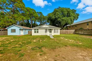 115 SE Chicago Ave SE, Fort Walton Beach, FL 32548 - Photo 1