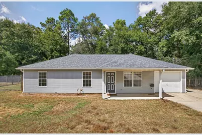 317 Lakeview Drive, Crestview, FL 32536 - Photo 1