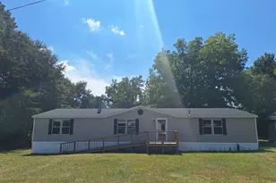 1035 Washington Ave, Graceville, FL 32440 - Photo 1