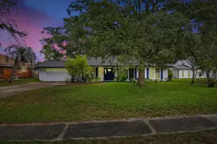 317 Sabal Palm Dr, Niceville, FL 32578 - Photo 1