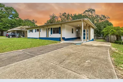 336 Illinois Avenue, Valparaiso, FL 32580 - Photo 1