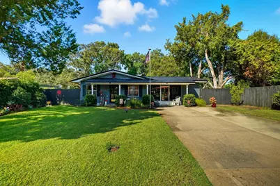 34 NW Hemlock Drive NW, Fort Walton Beach, FL 32548 - Photo 1