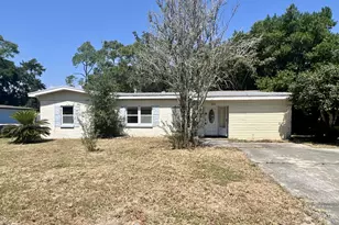 343 NE Kepner Dr NE, Fort Walton Beach, FL 32548 - Photo 1