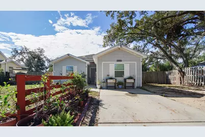 2703 W 18th Street W, Panama City, FL 32405 - Photo 1