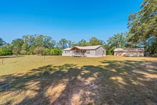 305 Blue Pond Ln, Ponce de Leon, FL 32455 - Photo 1