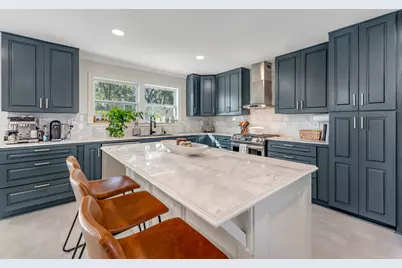 642 Russell Boulevard, Fort Walton Beach, FL 32547 - Photo 1