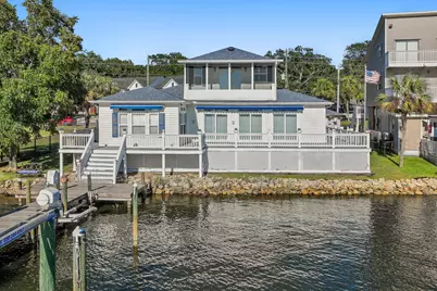 813 Bayshore Drive, Niceville, FL 32578 - Photo 1