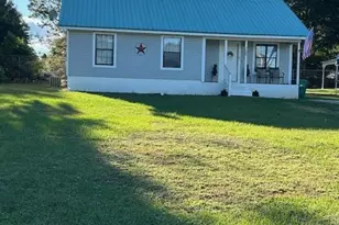 105 Windsor Dr, Crestview, FL 32539 - Photo 1