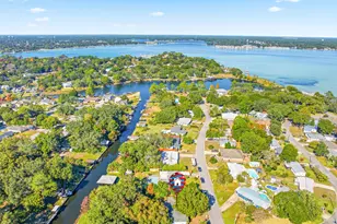 370 NE Gardner Dr NE, Fort Walton Beach, FL 32548 - Photo 1