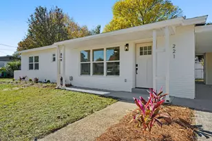 221 Destin Dr, Mary Esther, FL 32569 - Photo 1