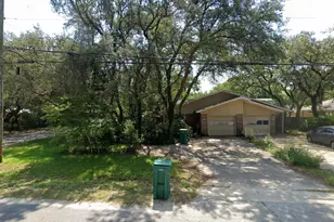 61 NW Lincoln Dr NW, Fort Walton Beach, FL 32547 - Photo 1