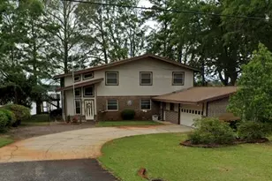 1403 Bayshore Dr, Niceville, FL 32578 - Photo 1