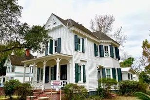 168 Circle Dr, Defuniak Springs, FL 32435 - Photo 1