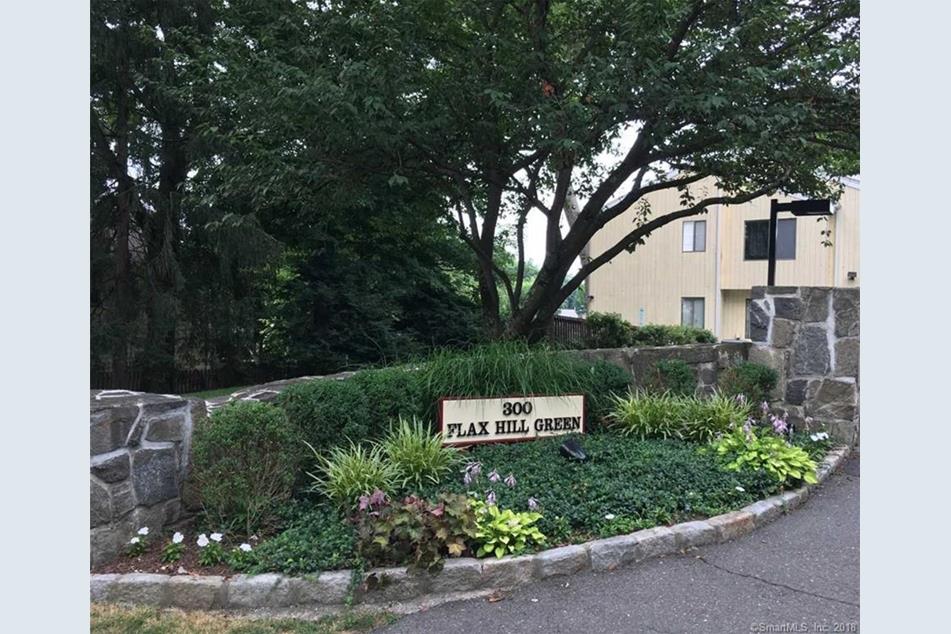 300 Flax Hill Rd 4, Norwalk, CT 06854 MLS 170102400 Coldwell Banker