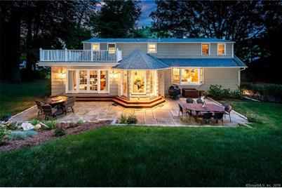 8 Iris Ln Westport Ct 06880 Mls 170155513 Coldwell Banker 8 Iris Ln Westport Ct 06880 Mls