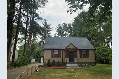 10 Pine Grove Rd Bloomfield Ct 06002 Mls 170202445 Coldwell