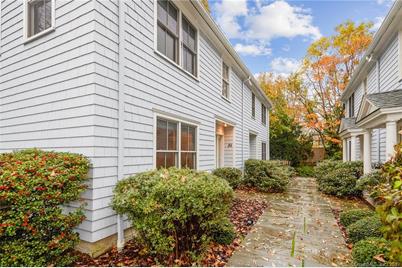 84 Weaver Street #D, Greenwich, CT 06831 - Photo 1