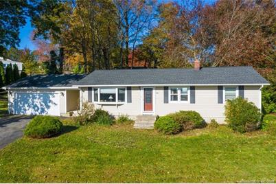 36 Crestwood Rd Milford Ct 06460 Mls 170243042 Coldwell Banker