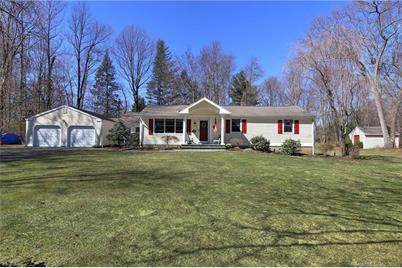 100 Williamsburg Drive, Monroe, CT 06468 - Photo 1