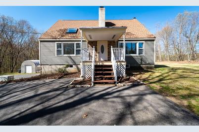 276 West Road - Photo 1