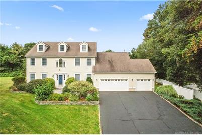 328 Great Neck Road, Waterford, CT 06385 - Photo 1