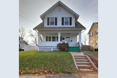 221 Nichols Avenue - Photo 1