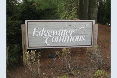 32 Edgewater Commons Lane #32 - Photo 1