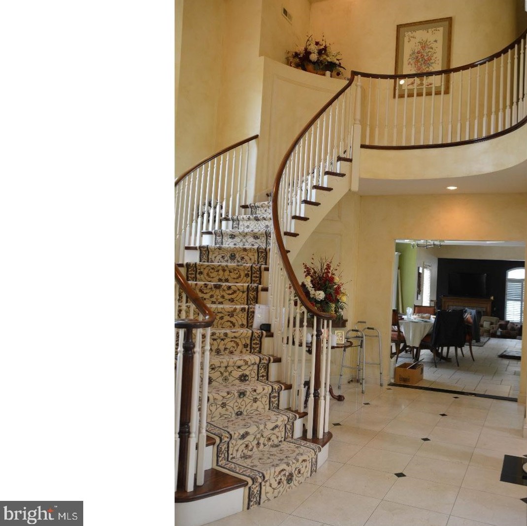 40 Landing Ct, Moorestown, NJ 08057-3951