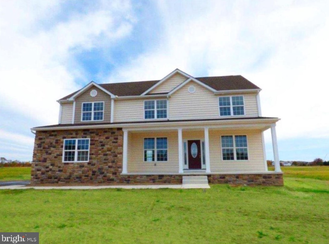 206 Waterside Dr, Felton, DE 19943-4300