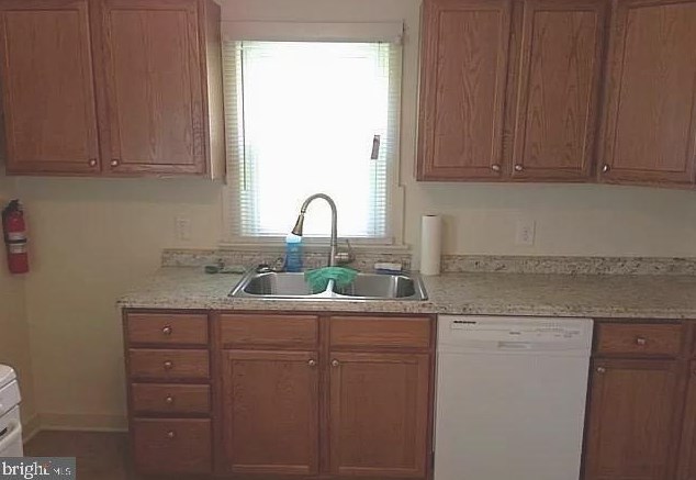 714 Glenwood Ave, Smyrna DE  19977-1008 exterior