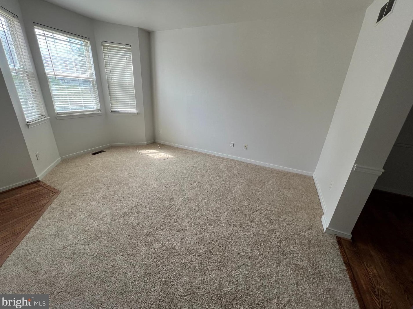 647 Venue Dr, Dover, DE 19901