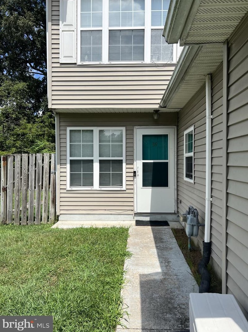 39 Periwinkle Ct, Dover, DE 19904