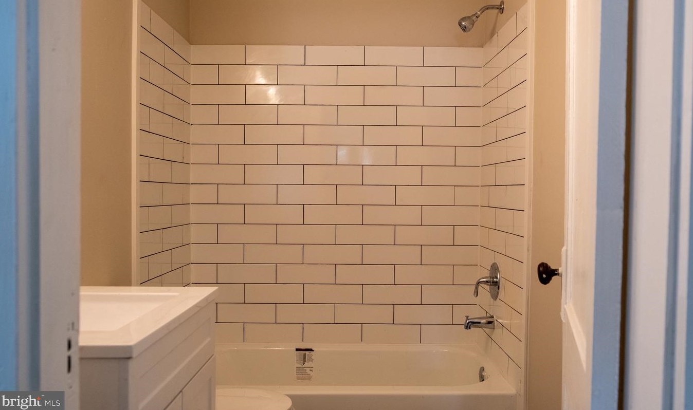 726 Glenwood Ave, Smyrna DE 19977-1008 exterior