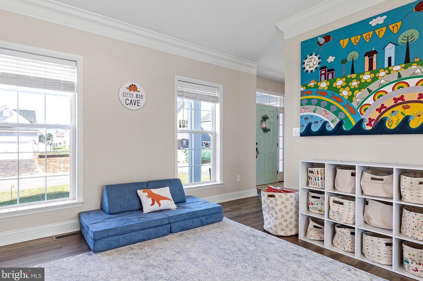 317 Magnolia Ave, Smyrna, DE 19977-5263