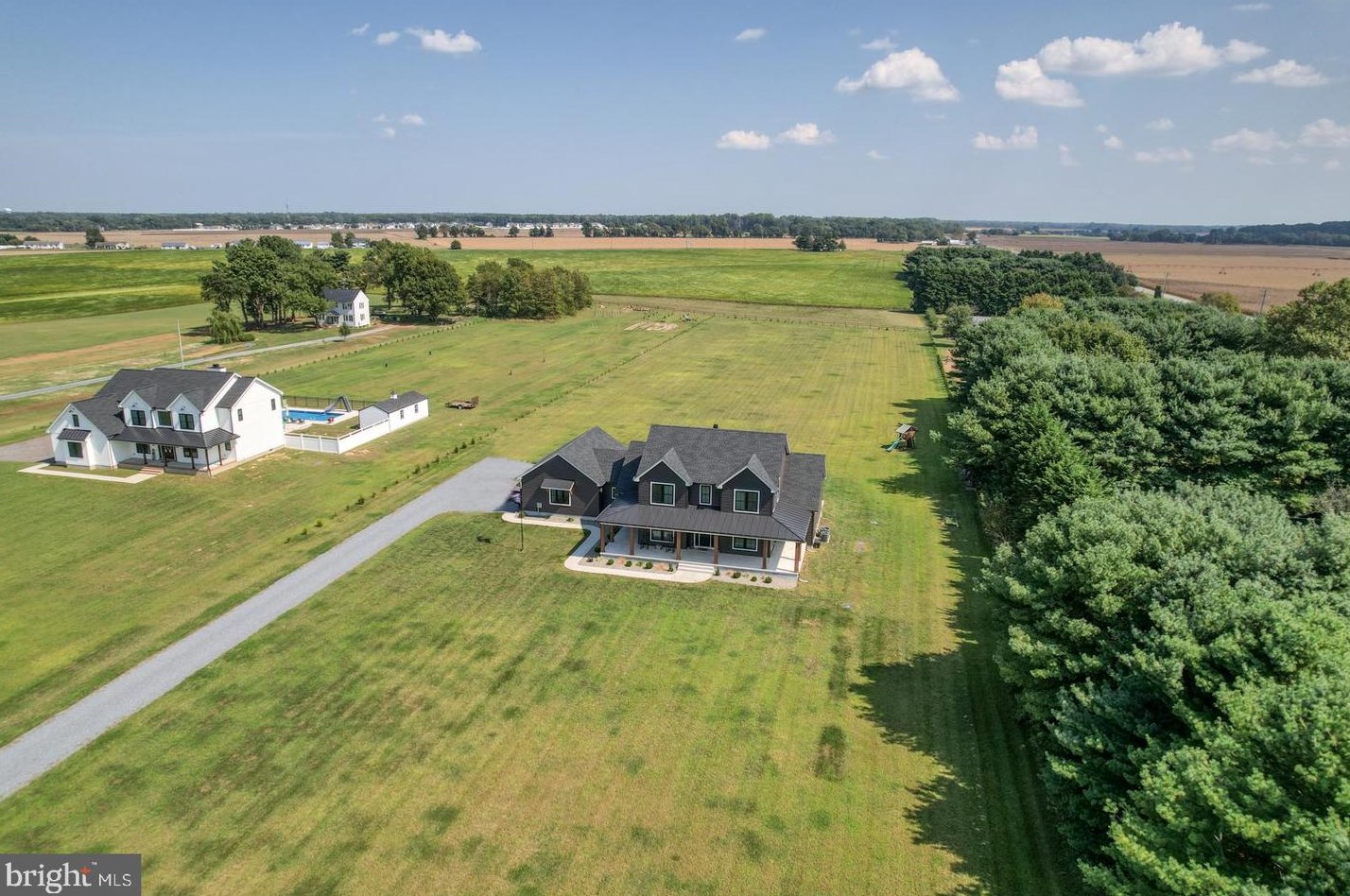 888 Scrap Tavern Rd, Felton, DE 19943-4353