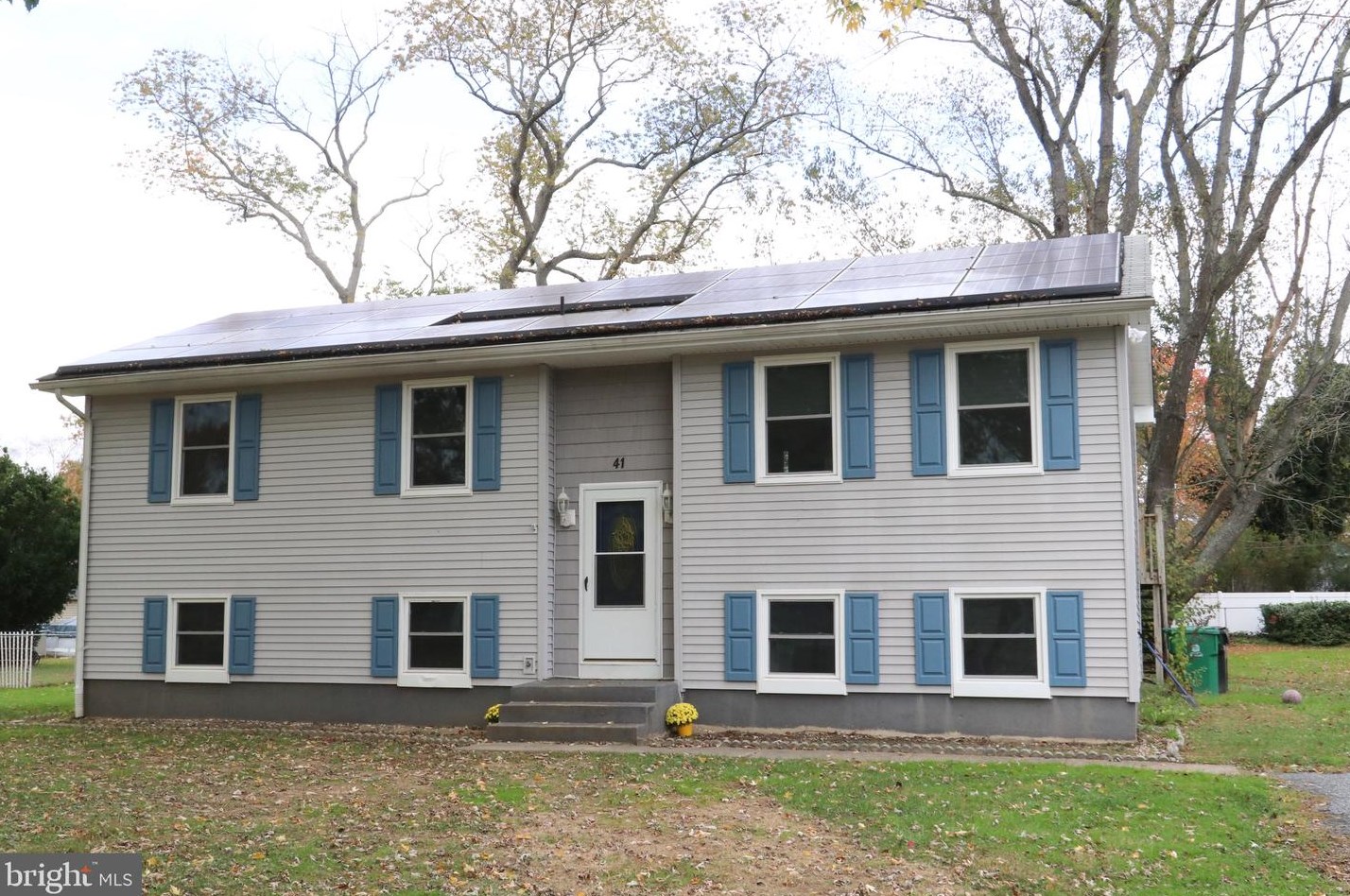 41 Pineview Dr, Dover, DE 19901