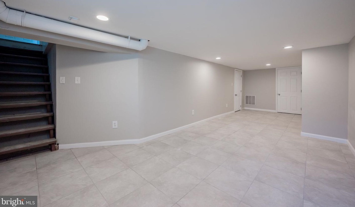 73 Locust St, Smyrna DE  19977-1521 exterior