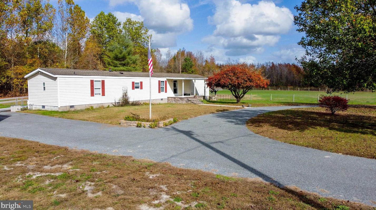 2399 Gun And Rod Club Rd, Houston, DE 19954