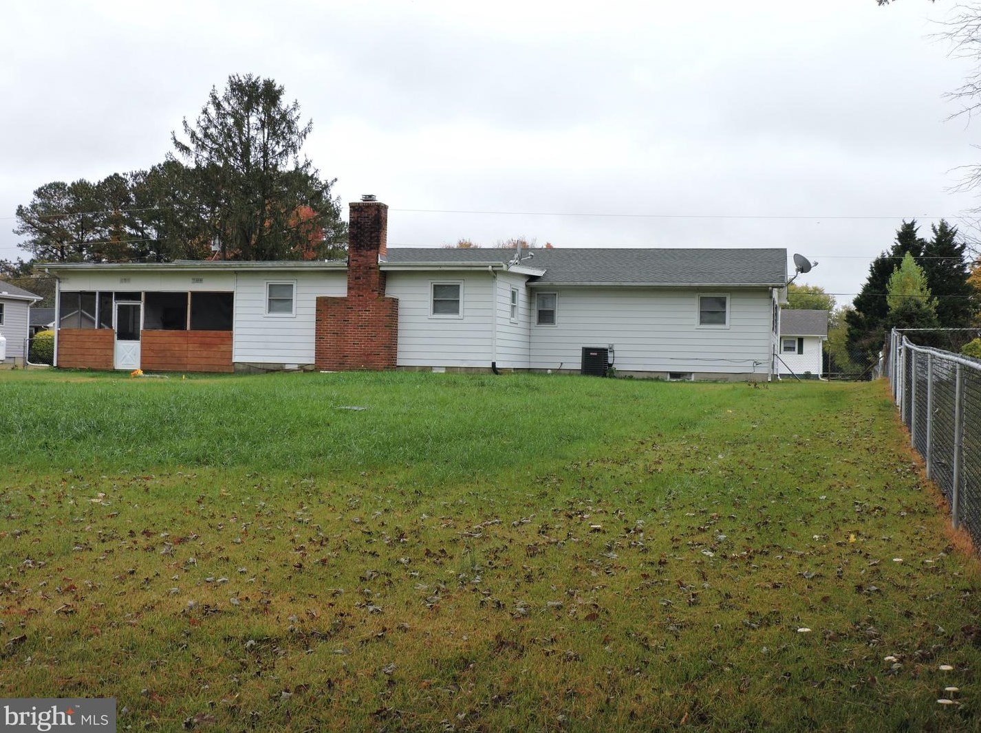 53 Greenbriar Rd, Hartly, DE 19953