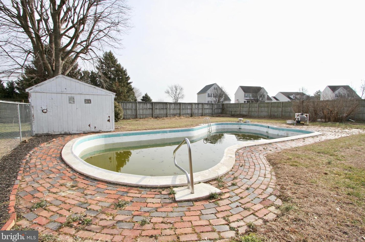 602 Smyrna Leipsic Rd, Smyrna DE  19977-3439 exterior