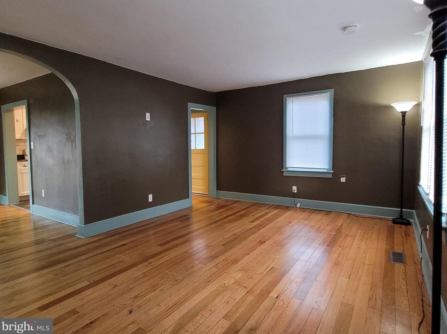514 Marshall St, Slaughter Beach, DE 19963