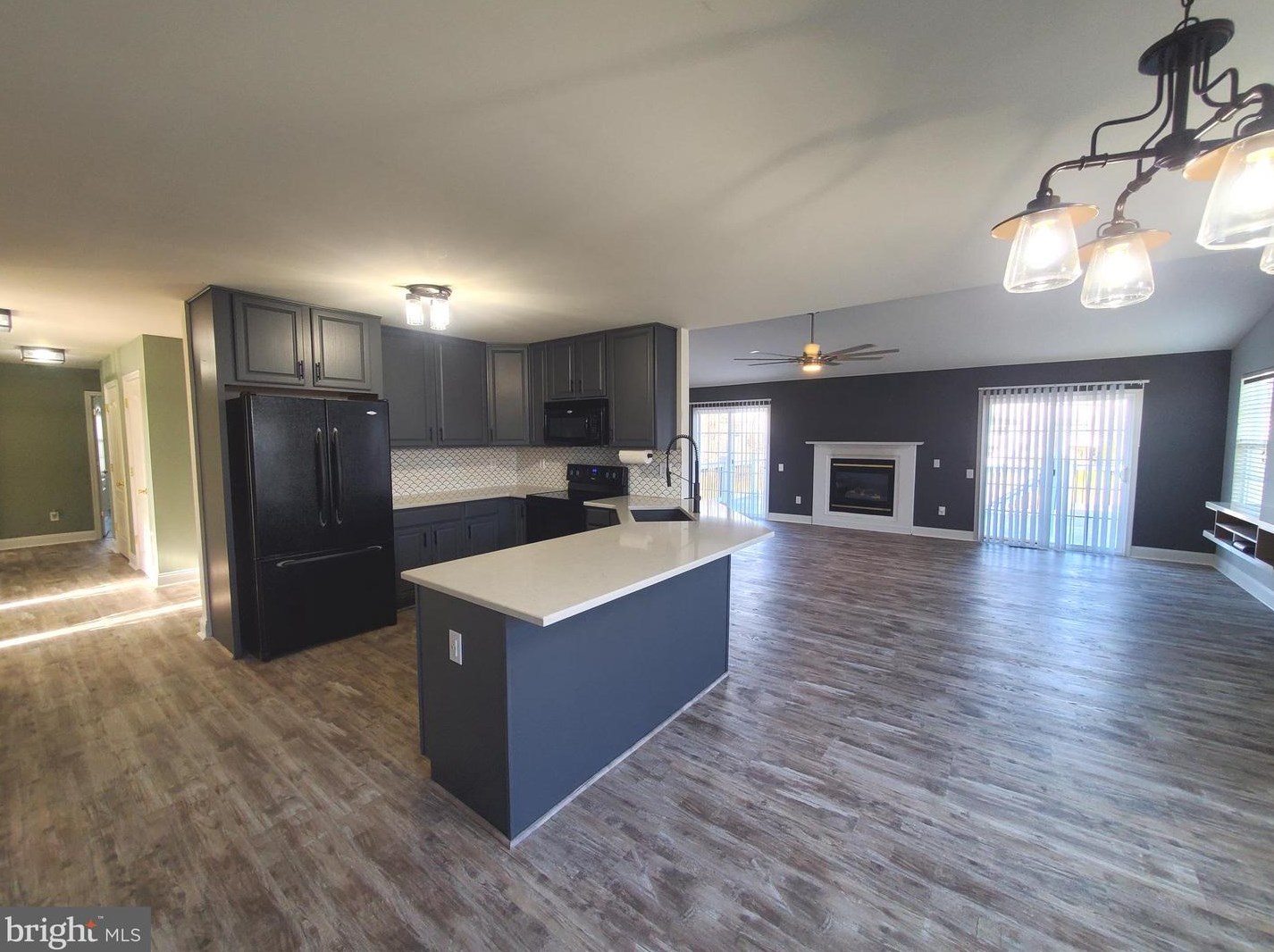 241 S Landing Dr, Slaughter Beach, DE 19963