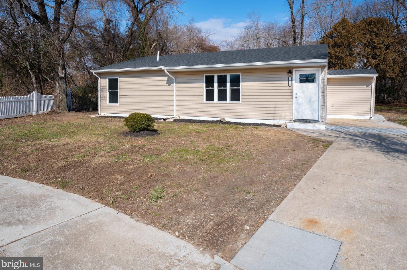 9 State Cir, Dover, DE 19901