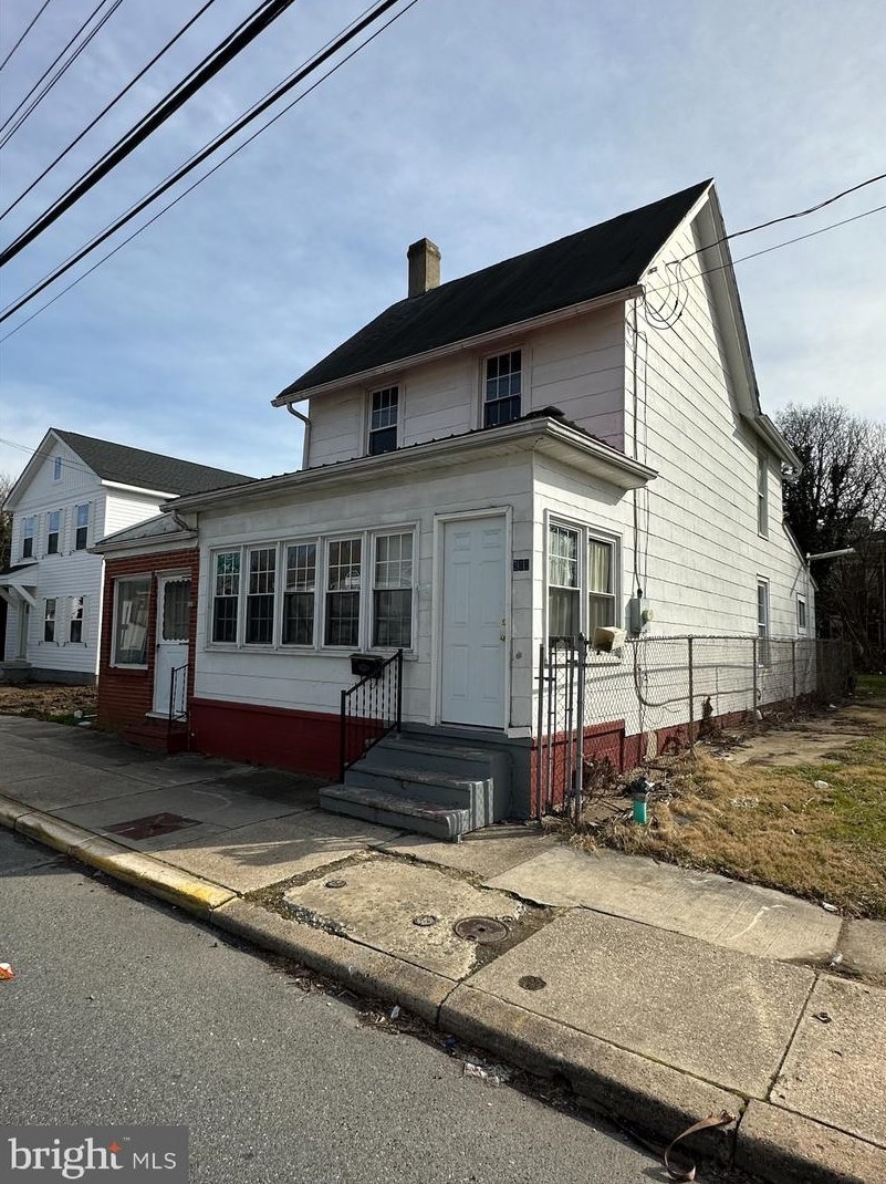 310 W Division St, Dover, DE 19901