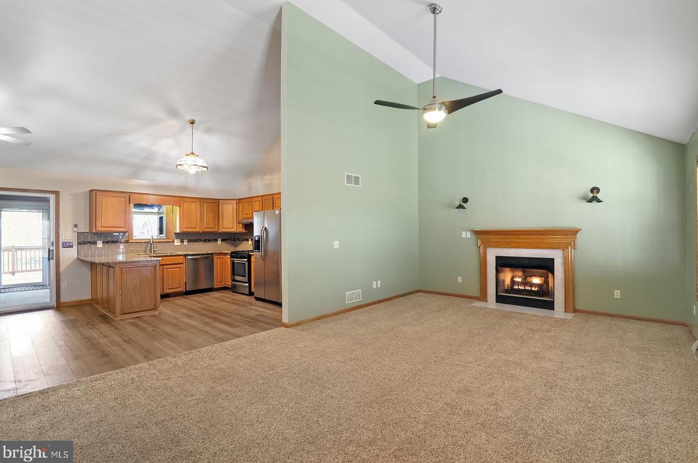 446 Acorn Forest Dr, Felton, DE 19943-5593