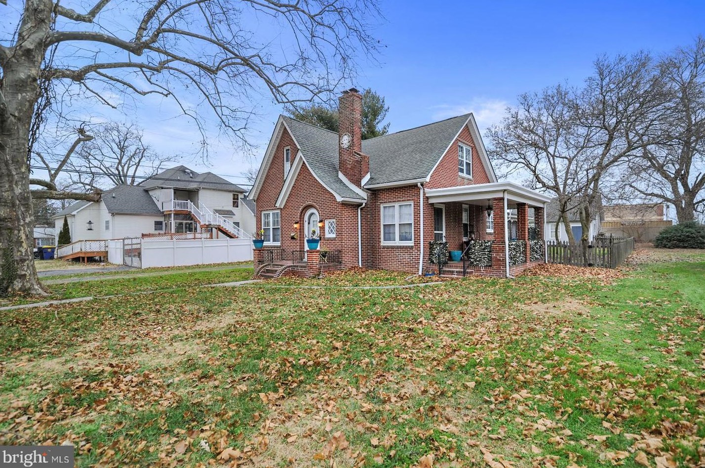 221 Bayard Ave, Dover, DE 19901